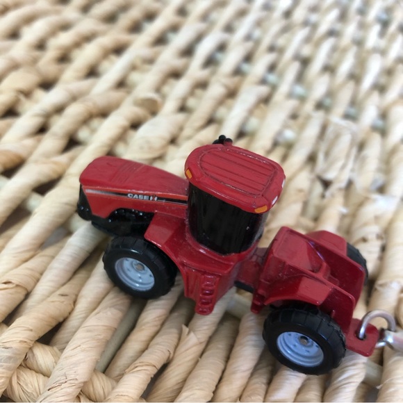 Red Case Tractor Key Chain - Metal Keychain - Farming - Harvesting - Farmer - Picture 7 of 8